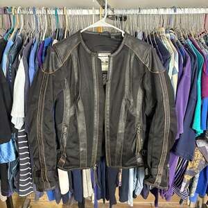 harley davidson jacket womens size small Riding gear leather